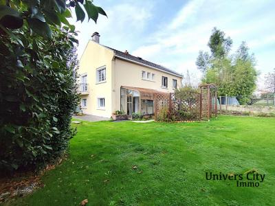 For sale House BOUGUENAIS  44