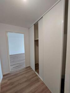 photo For rent Apartment RUEIL-MALMAISON 92