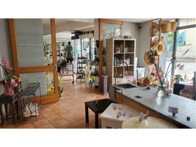 photo For sale Commerce MONTROND-LES-BAINS 42