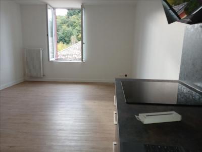 For rent Apartment MONNERIE-LE-MONTEL 