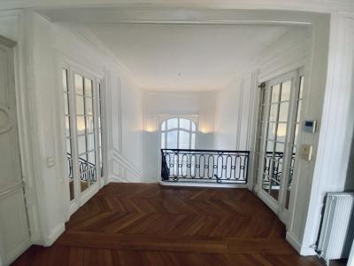 Location Appartement 8 pices PARIS-17EME-ARRONDISSEMENT 75017