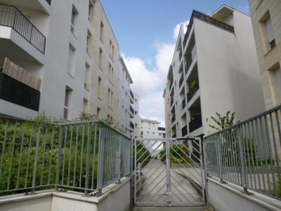 photo For rent Apartment BORDEAUX 33