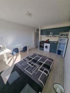 Location Appartement AIX-EN-PROVENCE 13090