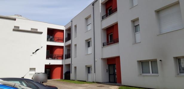 photo For rent Apartment OYONNAX 01