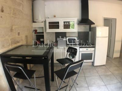 For rent Apartment UZES 