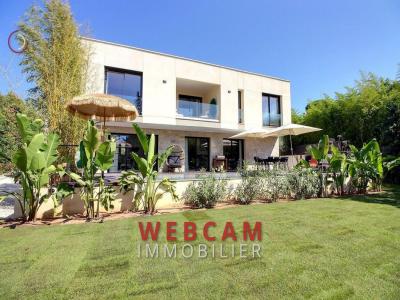 For rent House MOUGINS  06