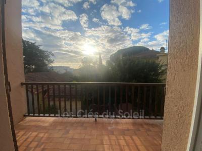 Location Appartement HYERES  83