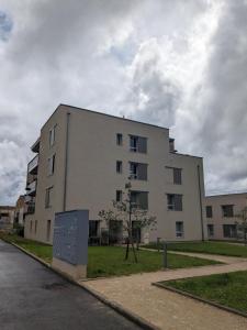 Location Appartement CEYZERIAT  01