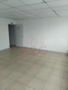 Location Commerce ROCHE-SUR-YON 85000