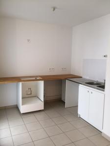 photo For rent Apartment BORDEAUX 33