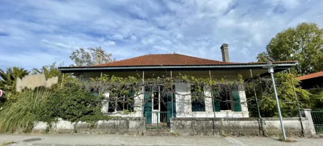 photo For sale House ARES 33