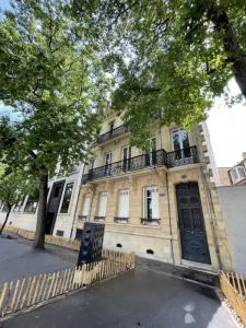 Vente Appartement 8 pices BORDEAUX 33000