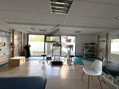 photo For rent Commercial office MERIGNAC 33