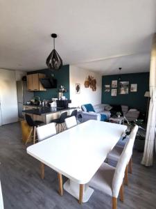 Vente Appartement MONTLUEL  01