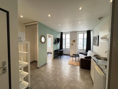 photo For rent Apartment MARSEILLE-2EME-ARRONDISSEMENT 13