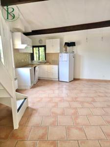 Vente Appartement VARAGES  83