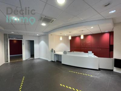 photo For rent Commercial office TOURS 37