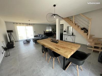 For sale House SEGRE 