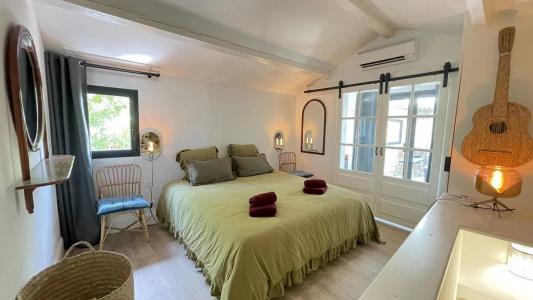 Location vacances Appartement SAINT-REMY-DE-PROVENCE  13