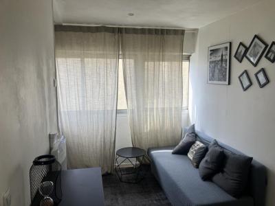 photo For rent Apartment BORDEAUX 33