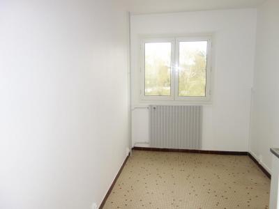 For rent Apartment CHARMES  88