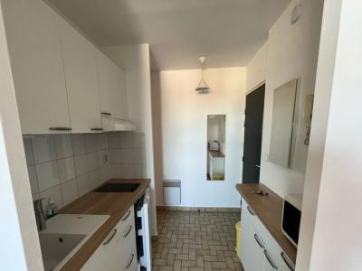 photo For rent Apartment MONTIGNY-LE-BRETONNEUX 78