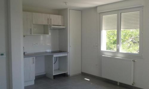 For rent Apartment COLOMIERS  31