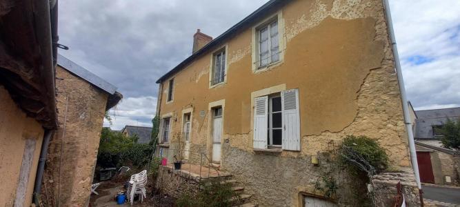 For sale House SEICHES-SUR-LE-LOIR  49