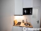 Louer Appartement 15 m2 Paris-18eme-arrondissement