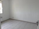 Louer Appartement Saint-quentin-de-baron 694 euros