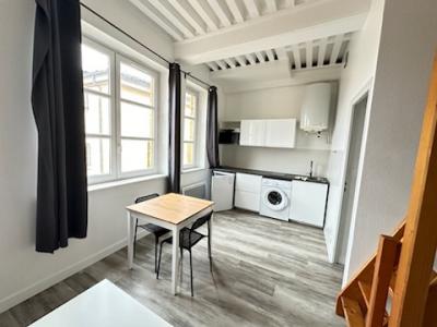 photo For rent Apartment LYON-5EME-ARRONDISSEMENT 69