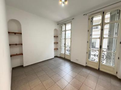 photo For rent Apartment MARSEILLE-1ER-ARRONDISSEMENT 13