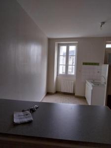 Location Appartement 3 pices CINAIS 37500