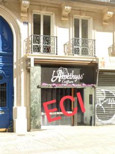 photo For sale Commerce PARIS-9EME-ARRONDISSEMENT 75