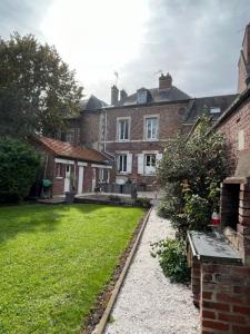 photo For sale Prestigious house NOYON 60