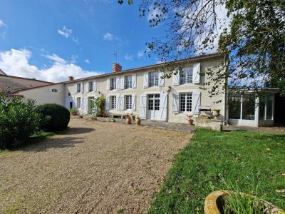 Vente Maison 10 pices JAUNAY-CLAN 86130