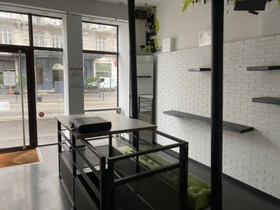 Location Local commercial SAINT-ETIENNE 42000