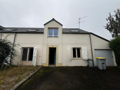 For sale House SEICHES-SUR-LE-LOIR 