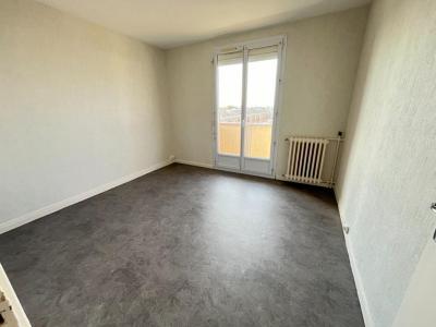 For sale Apartment TRELAZE 