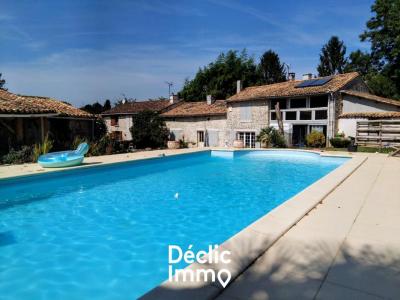 Vente Maison 8 pices BECELEUF 79160