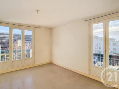 Location Appartement 2 pices VILLEJUIF 94800