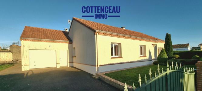 For sale House CHEMILLE  49