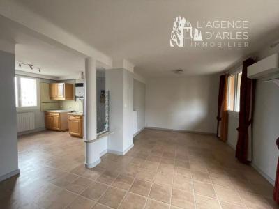 For sale Apartment ARLES  13