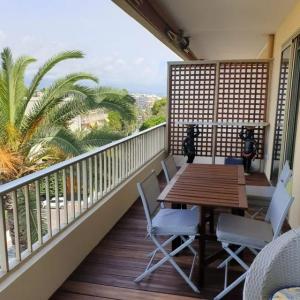 Location Appartement JUAN-LES-PINS CAP D'ANTIBES 06