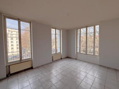 Location Appartement LYON-6EME-ARRONDISSEMENT  69