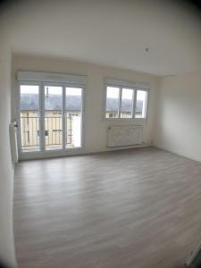 Location Appartement MONTHERME  08