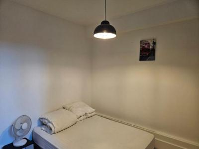 photo For rent Apartment BORDEAUX 33