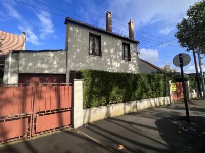 For sale House CLAYES-SOUS-BOIS  78