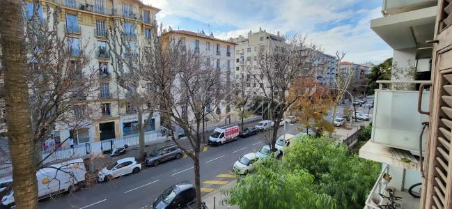 Vente Appartement NICE RIQUIER 06