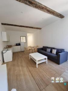 Location Appartement TOULON  83